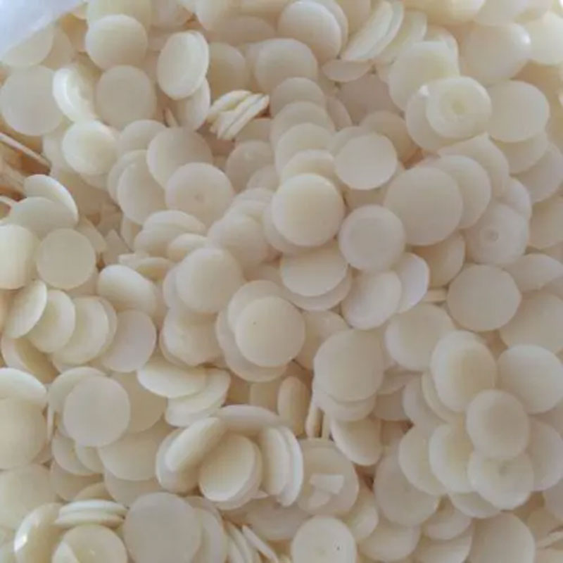 ¿Cuáles son las propiedades del producto del dímero de alquilo ceteno (AKD Wax)?