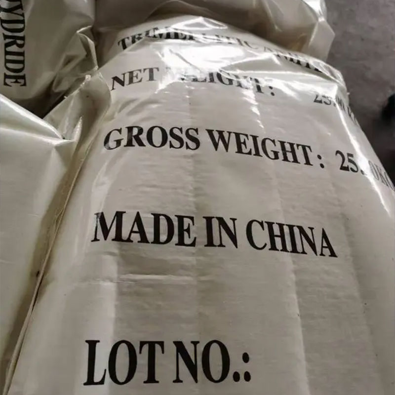 ¿Por qué los productos químicos orgánicos son fundamentales en las industrias modernas?